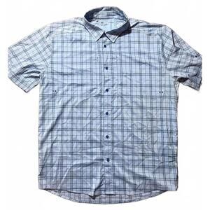 Under Armour Men’s XL Short Sleeve Button Up Shirt Blue Plaid HeatGear Vent